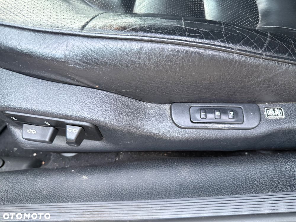 Peugeot 406 - 24