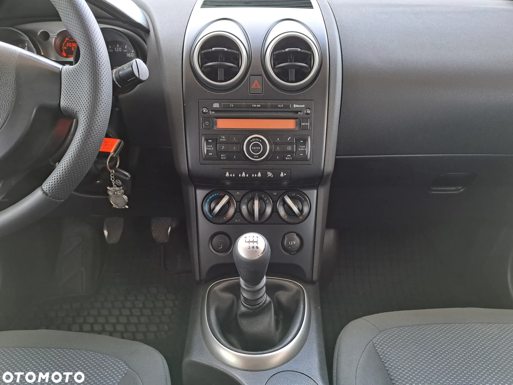 Nissan Qashqai+2 - 24