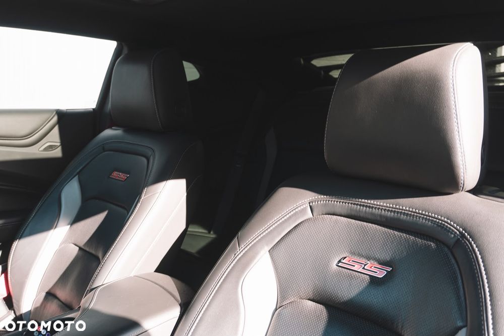 Chevrolet Camaro - 13