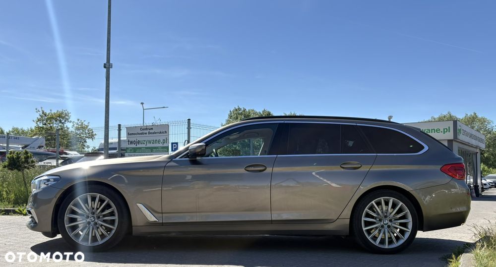 BMW Seria 5 530d xDrive Luxury Line - 4