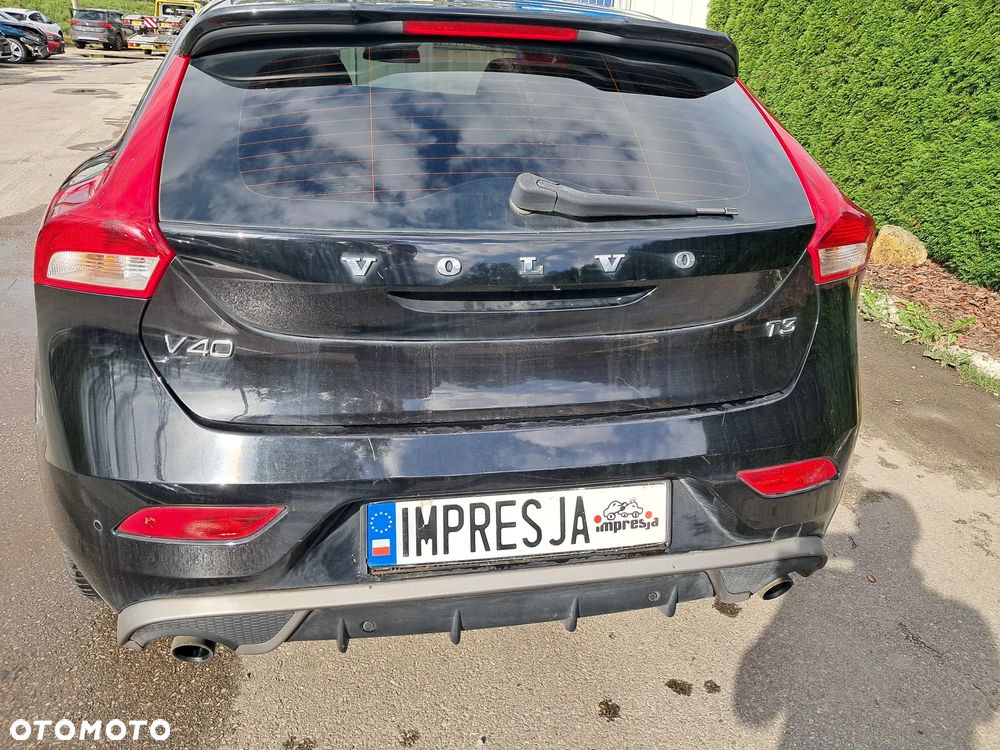 Volvo V40 - 18