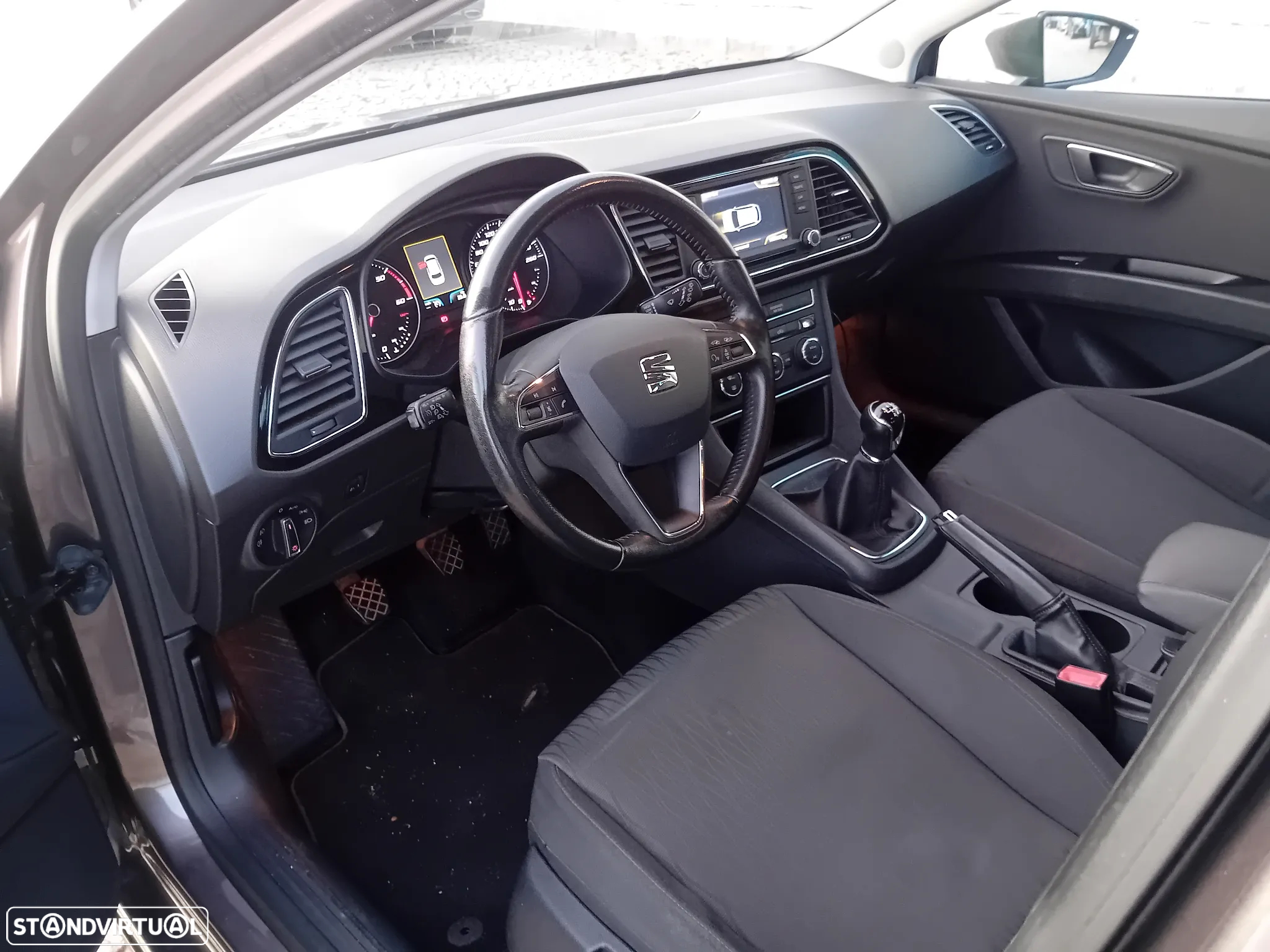 SEAT Leon ST 1.6 TDI Reference Ecomotive - 9