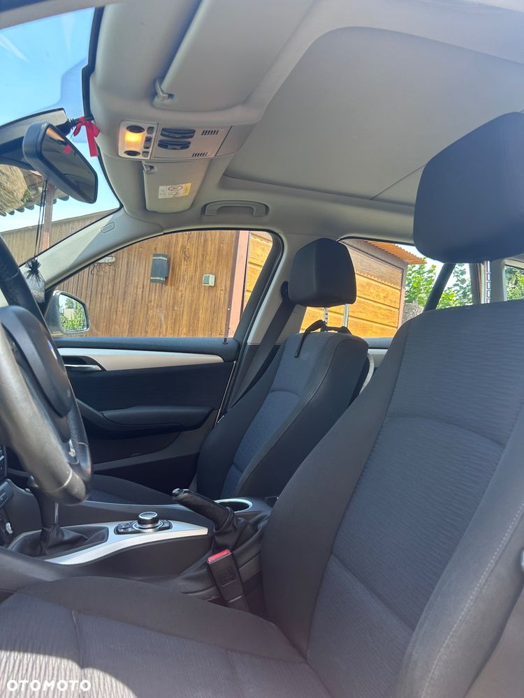 BMW X1 xDrive18d - 21