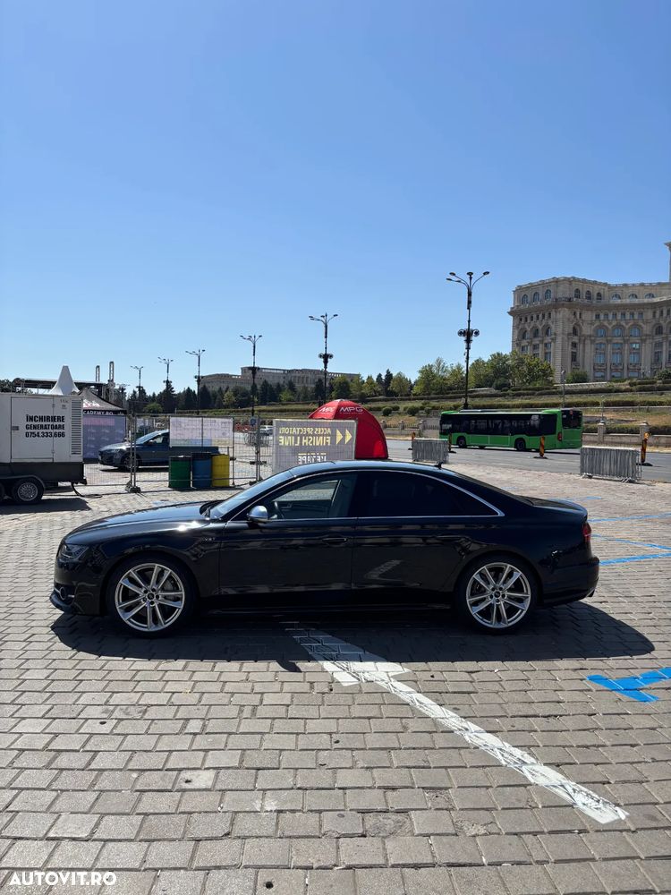 Audi S8 Plus 4.0 TFSI quattro Tiptronic - 18