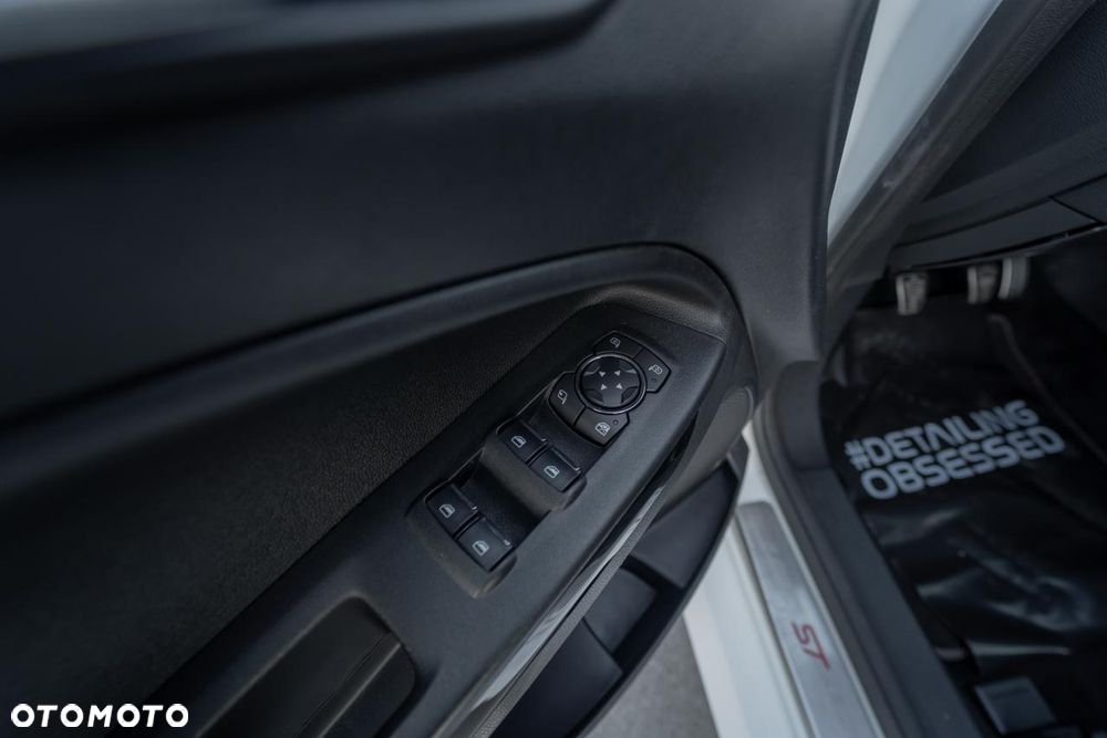 Ford EcoSport 1.0 EcoBoost ST-Line ASS - 16