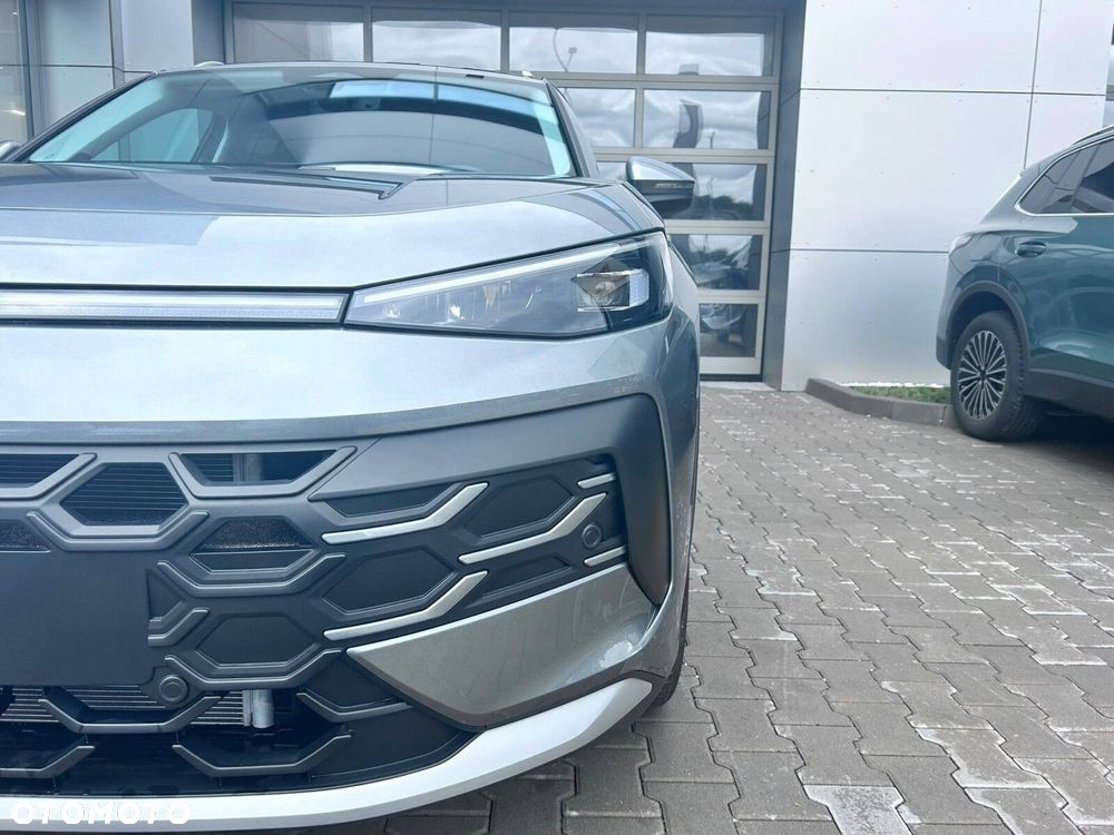 Volkswagen T-Roc - 8