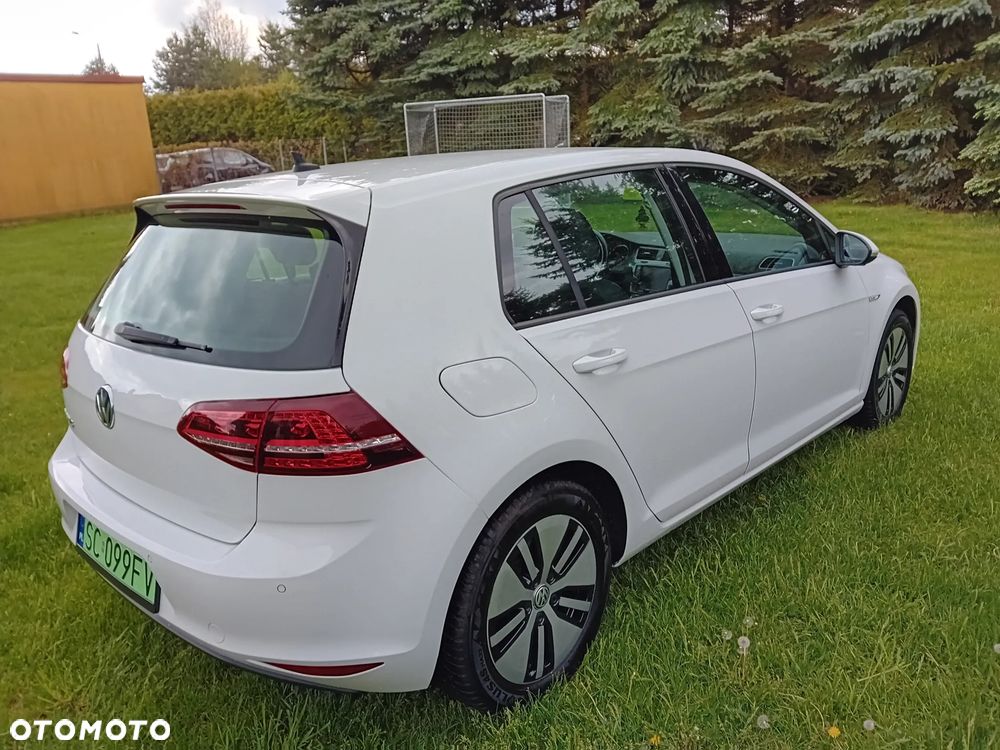 Volkswagen Golf - 14