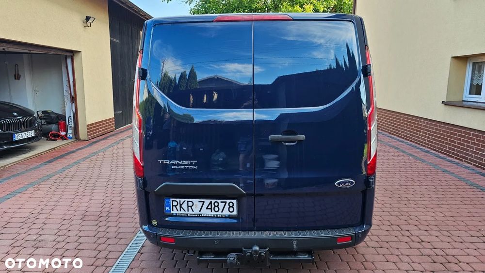 Ford Transit Custom - 11