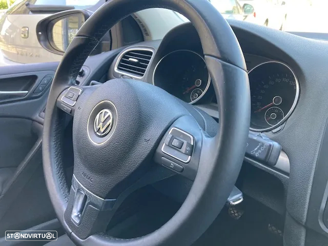 VW Golf 1.6 TDi Highline - 7