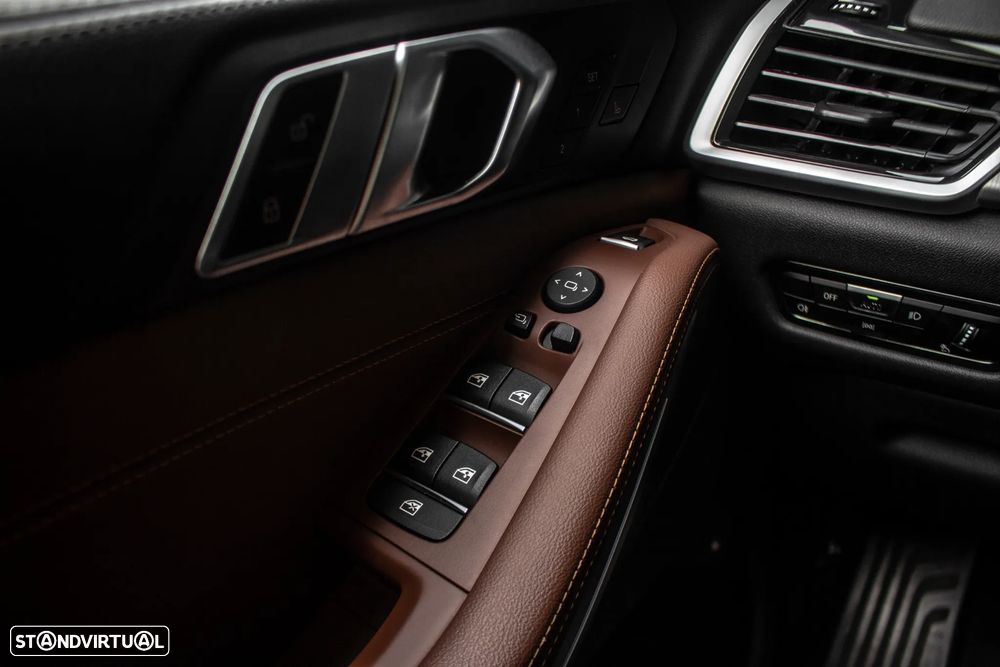 BMW X5 xDrive45e - 17