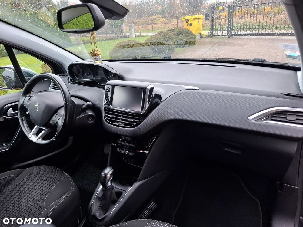Peugeot 208 Blue-HDi 100 Stop&Start Allure - 22