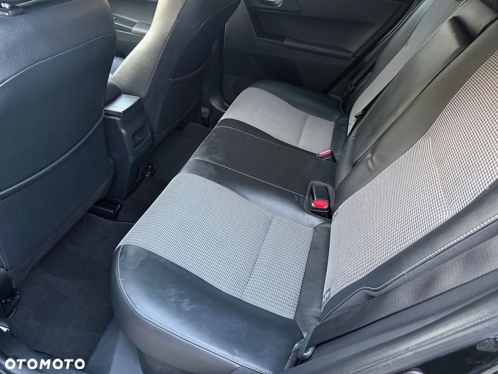 Toyota Auris Hybrid 135 Prestige - 12
