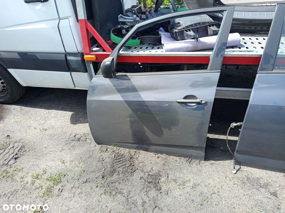 kia venga  zderzak błotnik drzwi lampa EUROPA - 3
