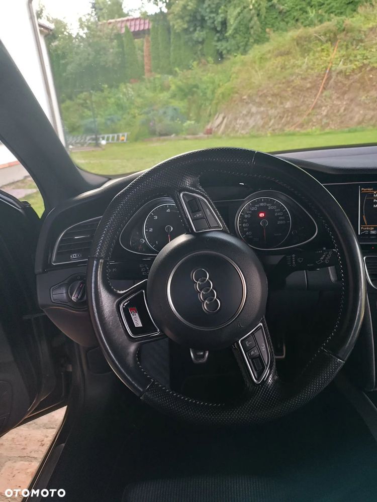 Audi A4 Avant 2.0 TDI - 17