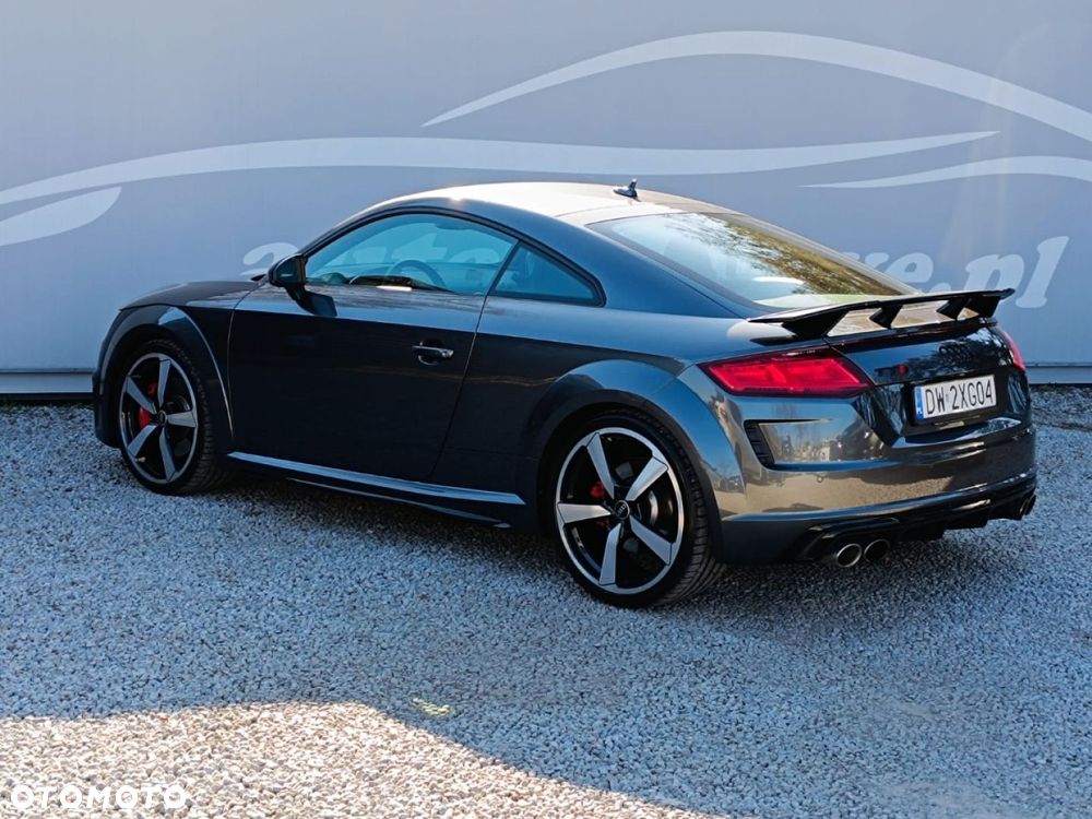 Audi TT S Coupé - 18