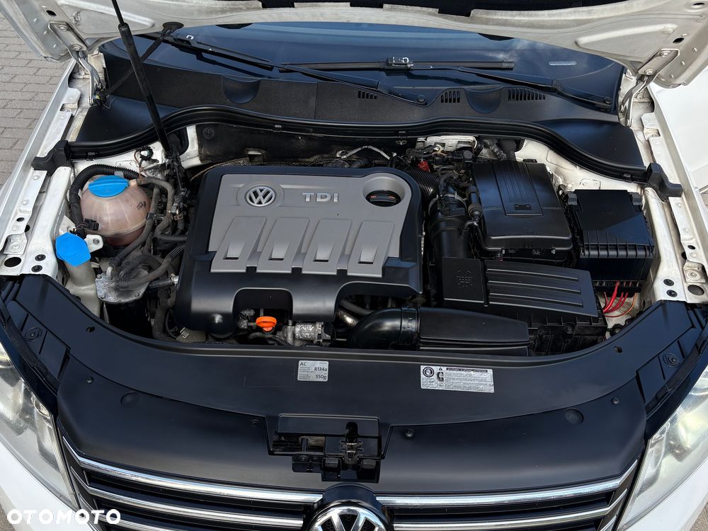 Volkswagen Passat - 24