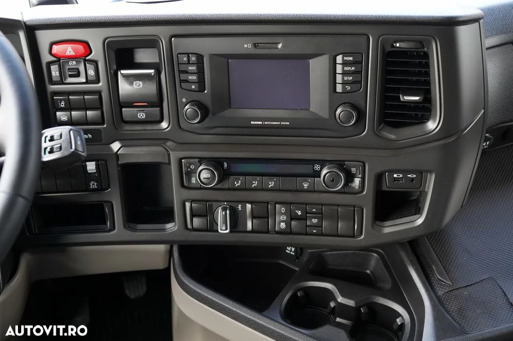 Scania R 450 / RETARDER / SISTEM HIDRAULIC / 2 REZERVORE DE COMBUSTIBIL / AIRMATIC COMPLET / CONTRACT DE REPARAȚIE POST-SERVICE - 29