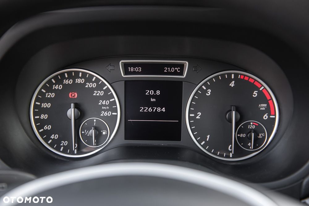 Mercedes-Benz Klasa B 180 CDI BlueEFFICIENCY Edition 1 - 23