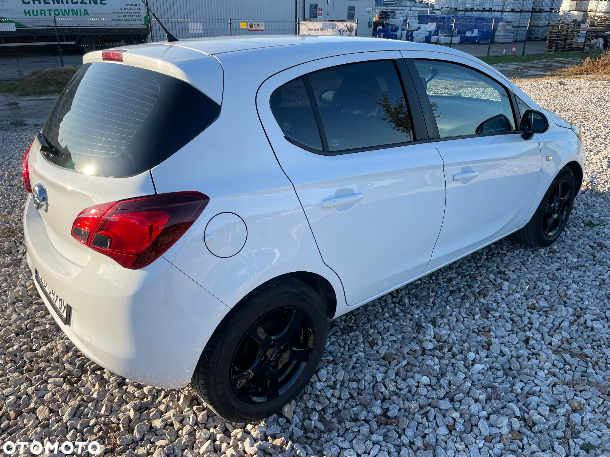 Opel Corsa 1.2 16V Color Edition - 5