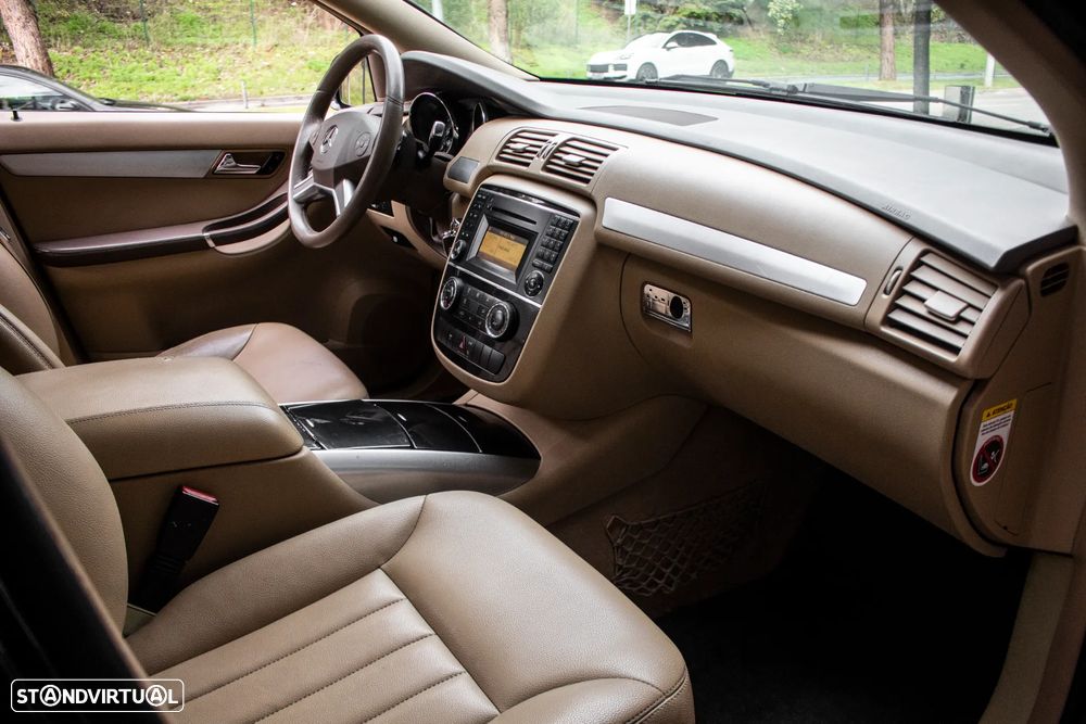 Mercedes-Benz R 280 CDI Longo - 24