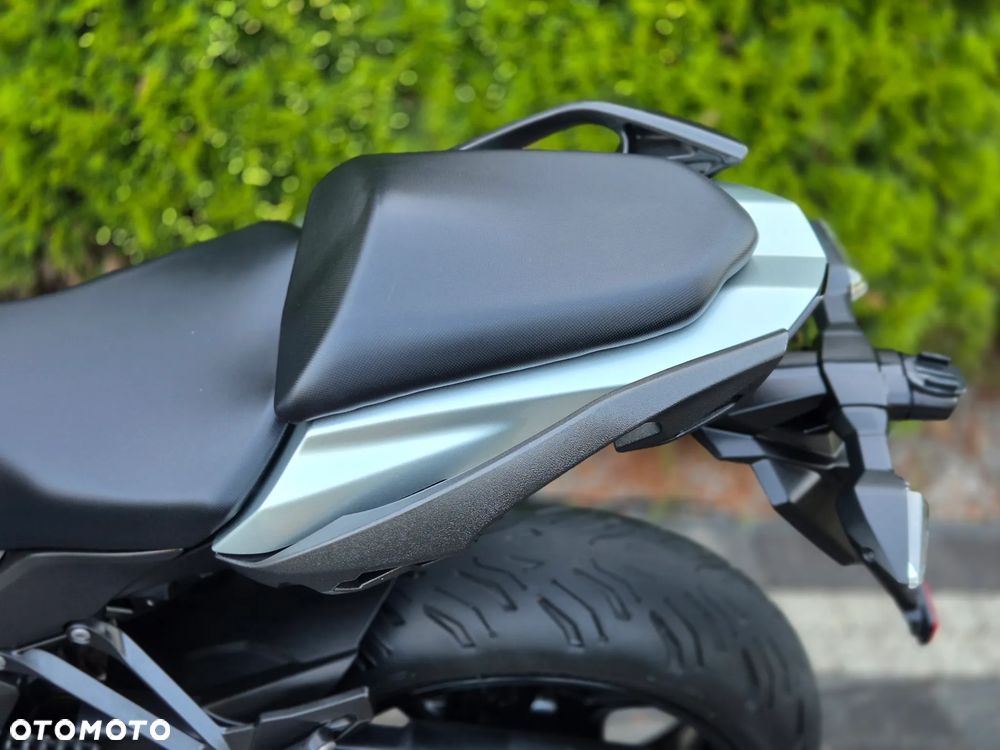 Kawasaki Ninja 1000 SX - 27