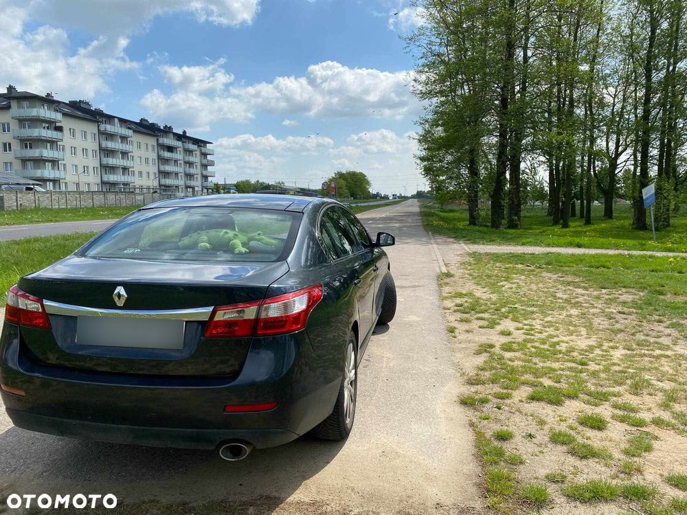 Renault Latitude 2.0 dCi Initiale - 4