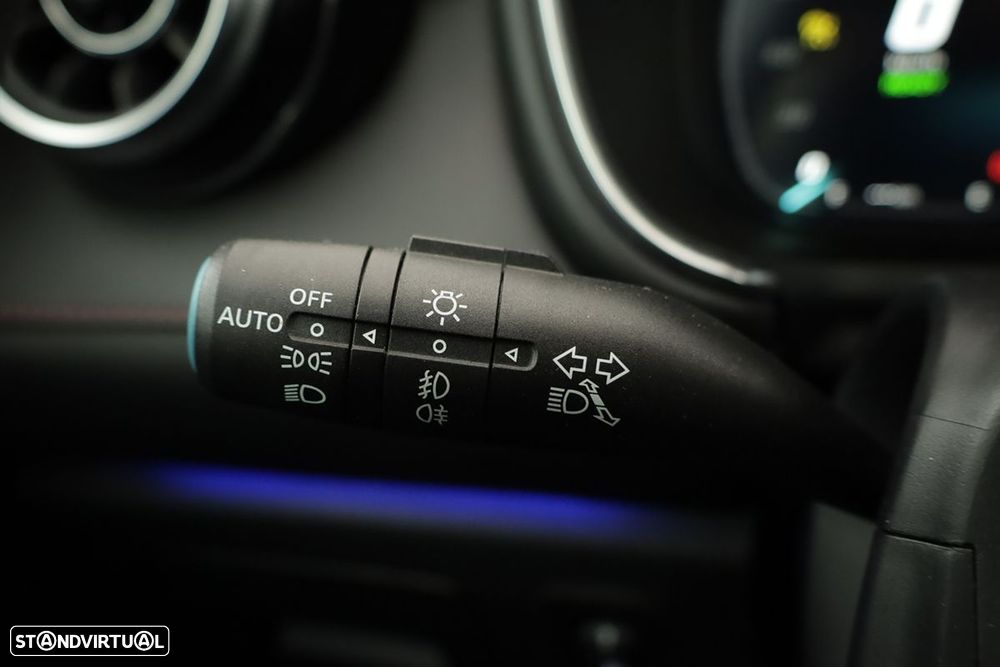 MG EHS 1.5 T-GDI Plug-in Hybrid Luxury - 17