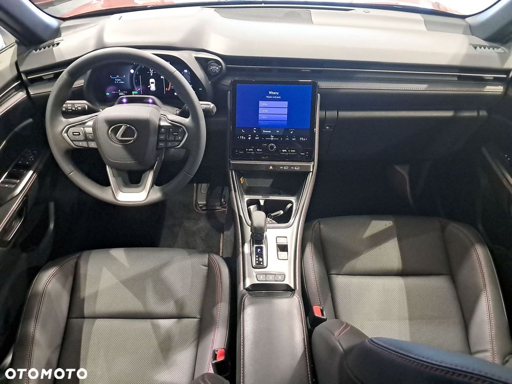 Lexus LBX - 12