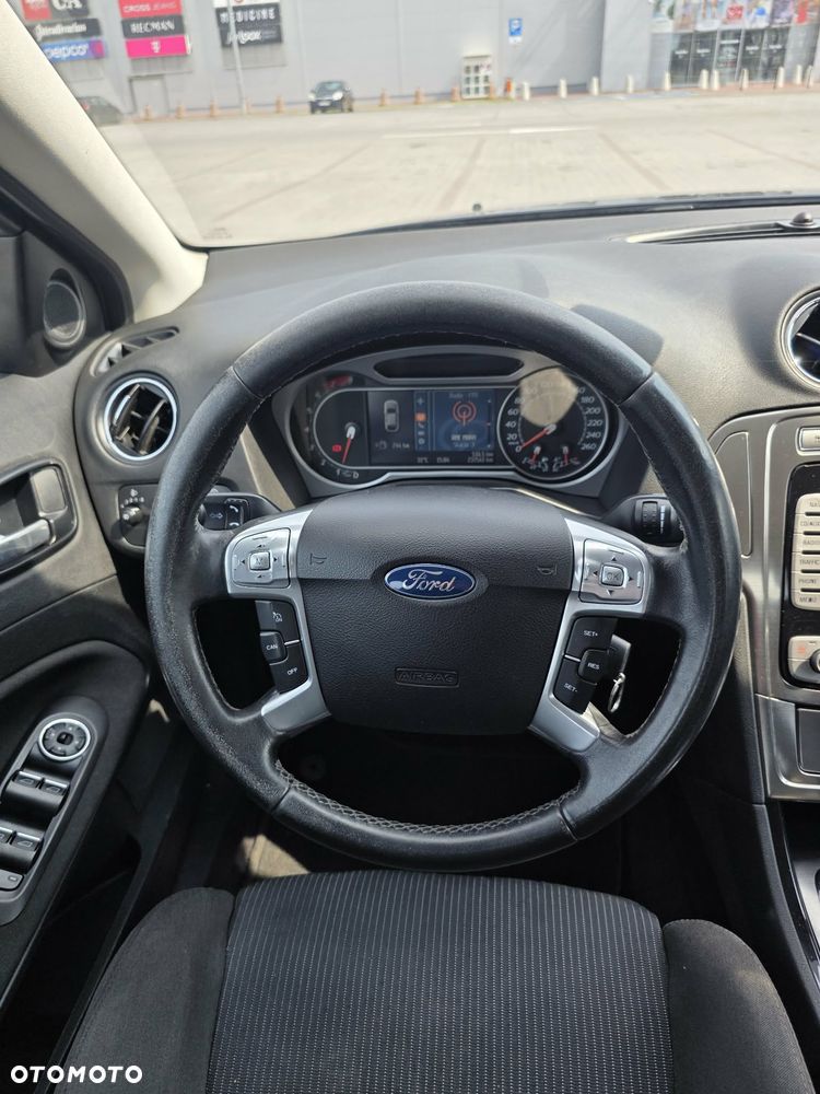 Ford Mondeo 2.0 Titanium - 8