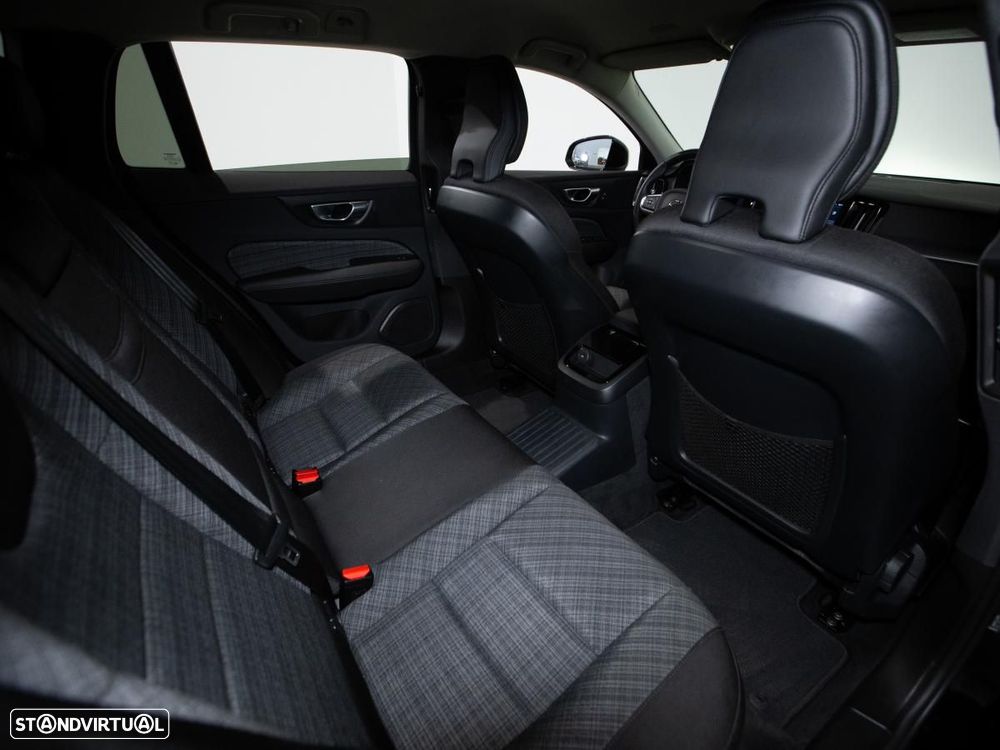 Volvo V60 2.0 T6 AWD TE Core - 12