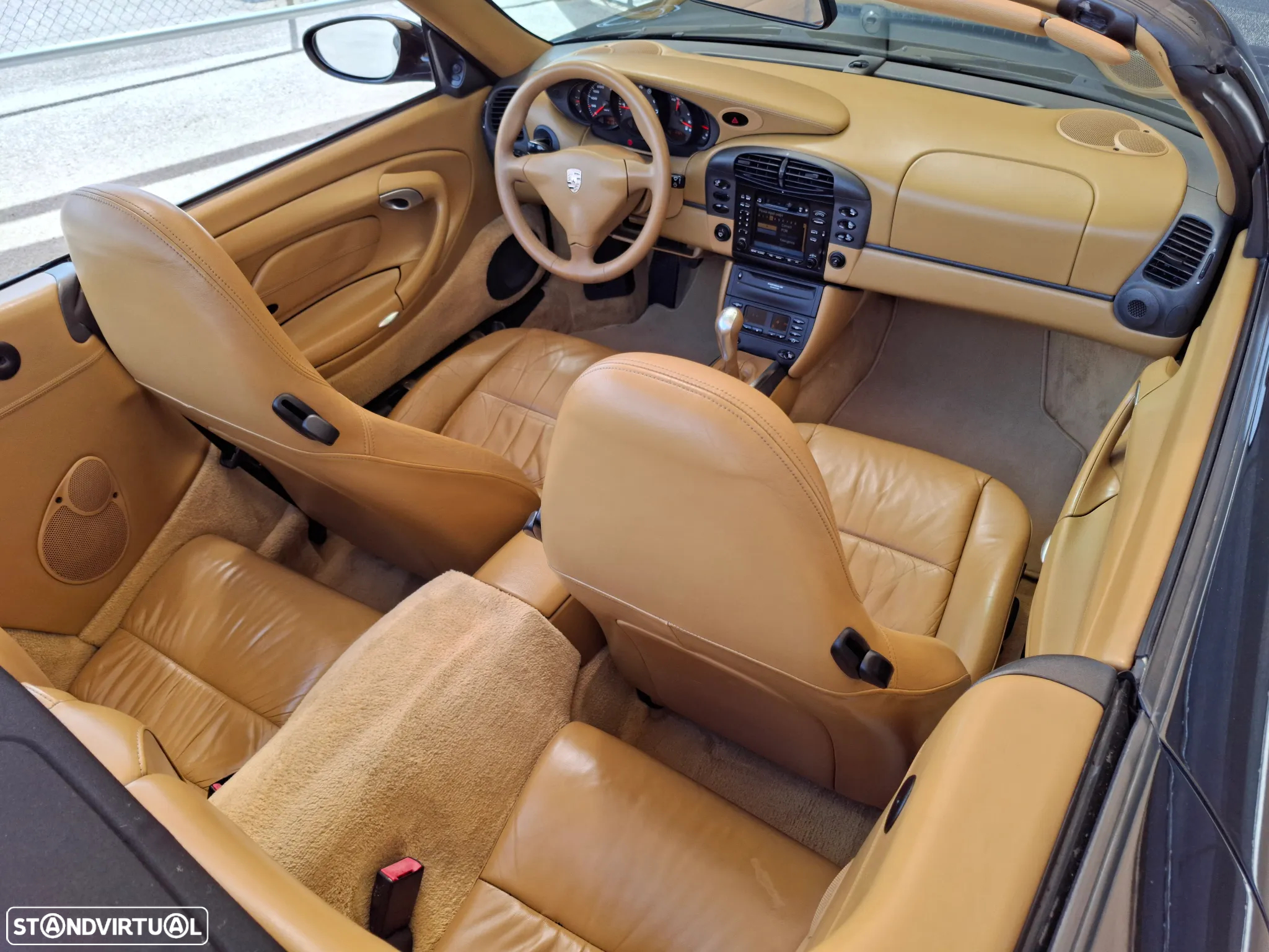 Porsche 911 (996) Carrera Cabrio - 44