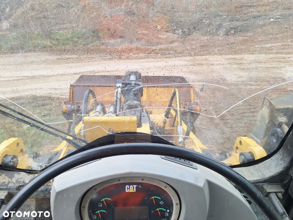 Caterpillar 963 D - 24