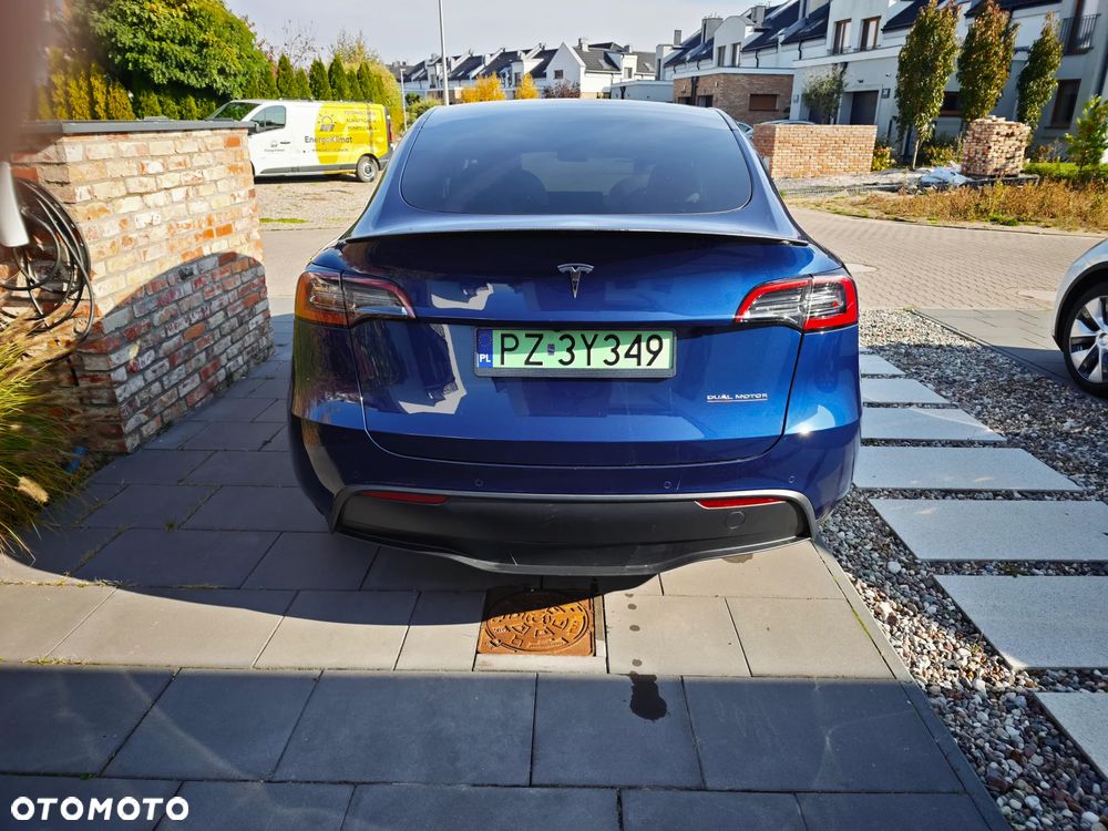 Tesla Model Y Performance AWD - 10