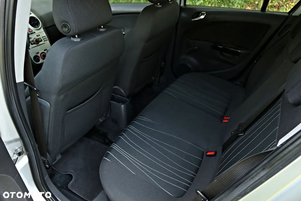 Opel Corsa 1.2 16V Easytronic Cosmo - 31