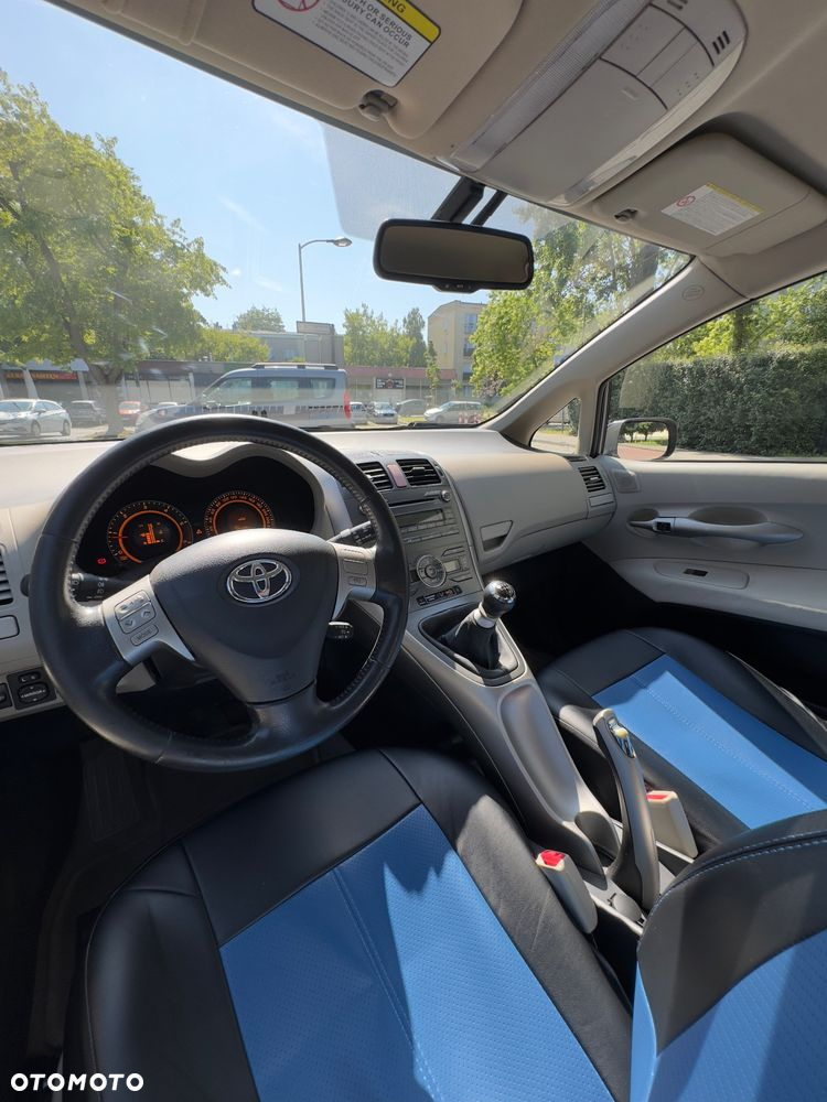 Toyota Auris 2.0 D-4D Sol - 6