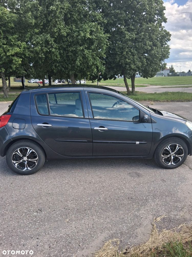 Renault Clio 1.5 dCi Alize - 3
