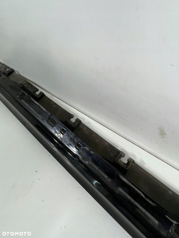 8P4 853 860 Listwa progowa Audi S3 8P SB 5d PRZÓD PRAWY - 6