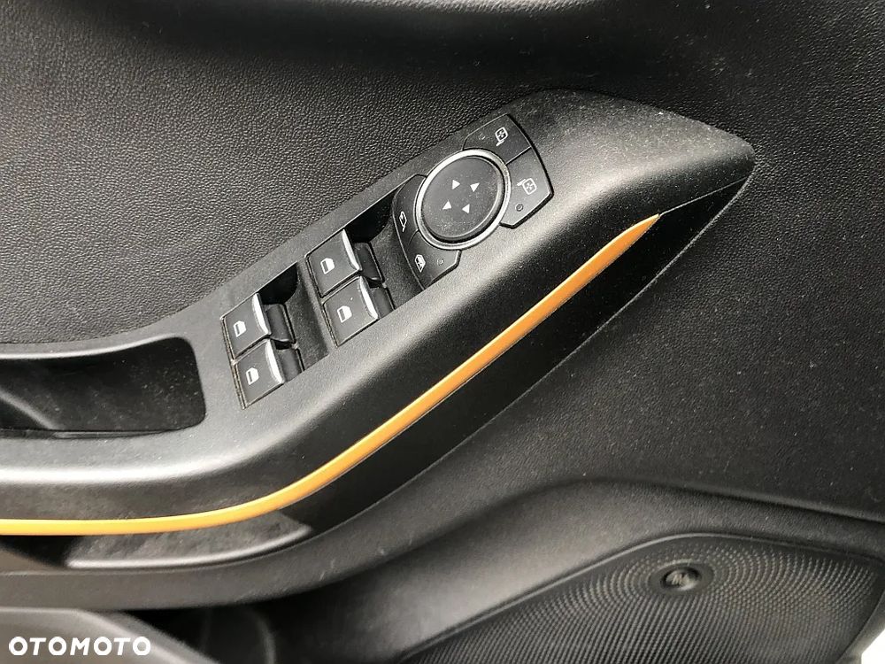 Ford Fiesta 1.0 EcoBoost S&S ACTIVE - 18
