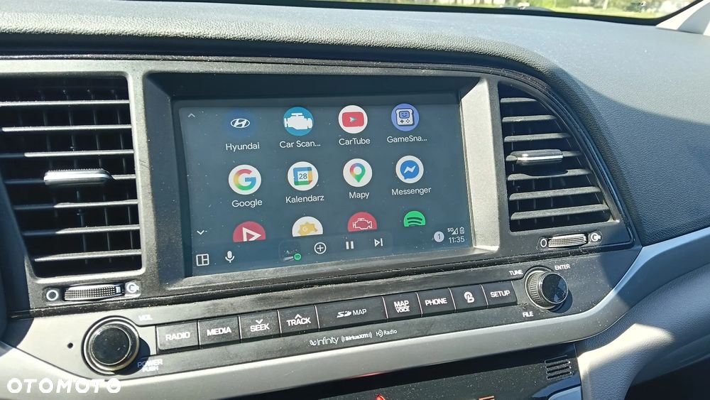 Hyundai Elantra - 17