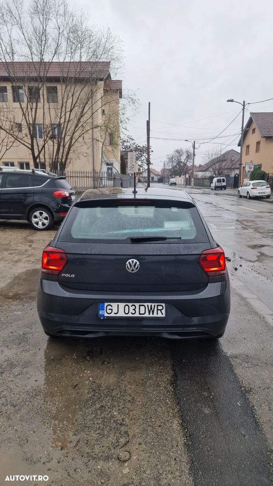 Volkswagen Polo - 4