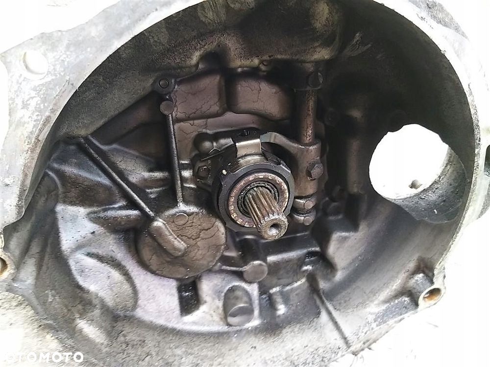 Skrzynia biegów Manualna Skoda Felicia 1994-2001 1,3 BENZYNA - 2
