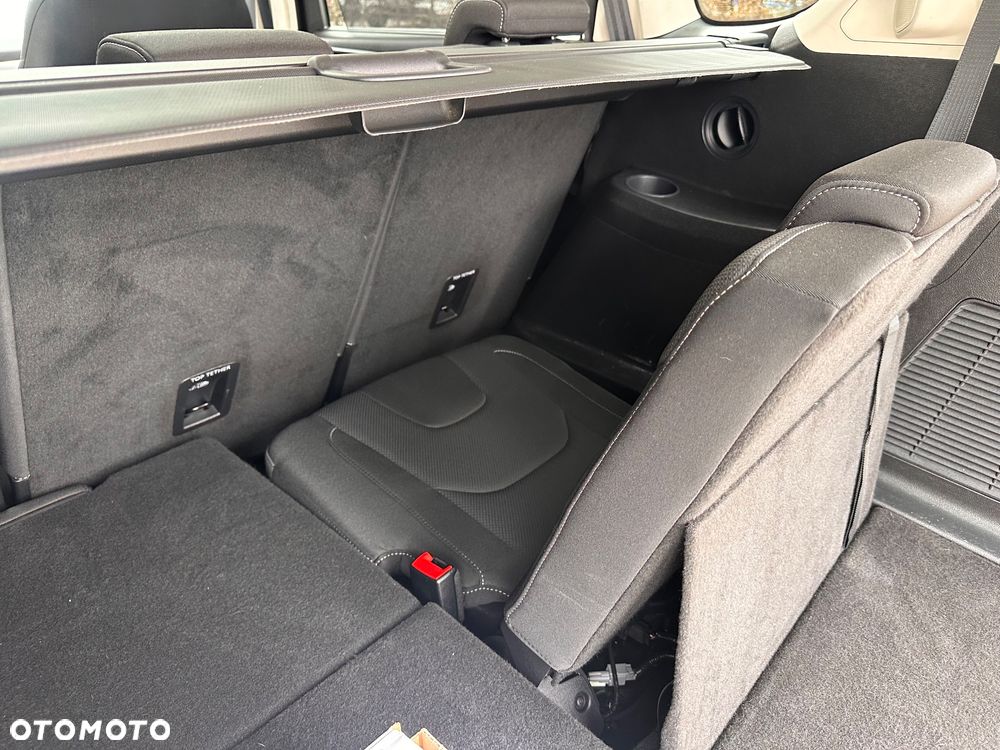 Ford S-Max 2.0 TDCi Titanium - 28