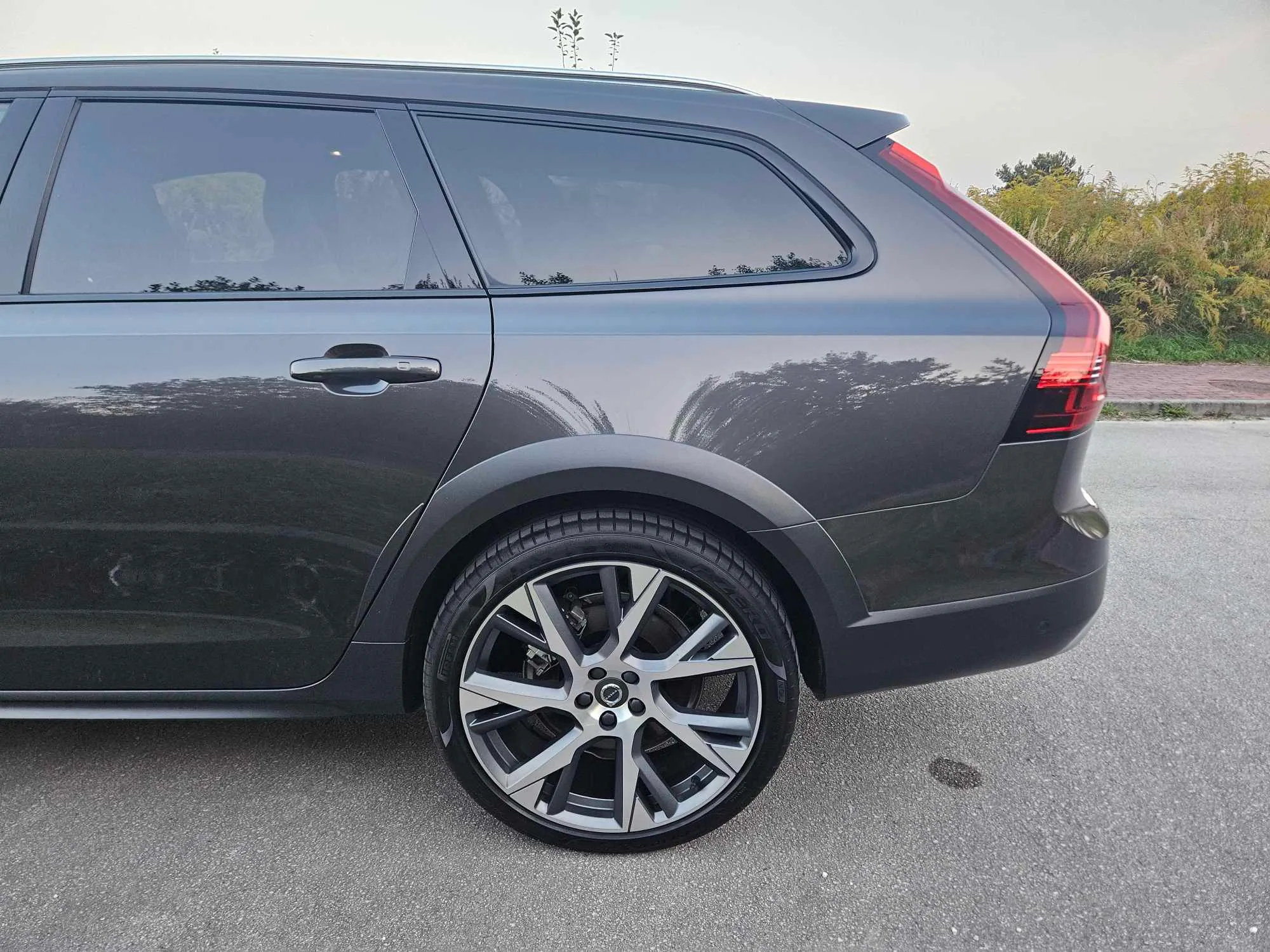 Volvo V90 Cross Country B6 B AWD Geartronic Pro - 16