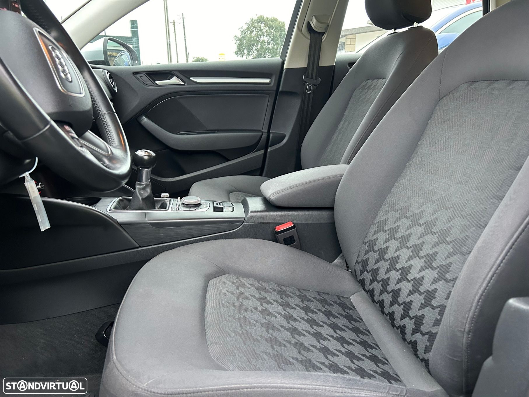 Audi A3 Limousine 1.6 TDI Advance - 24