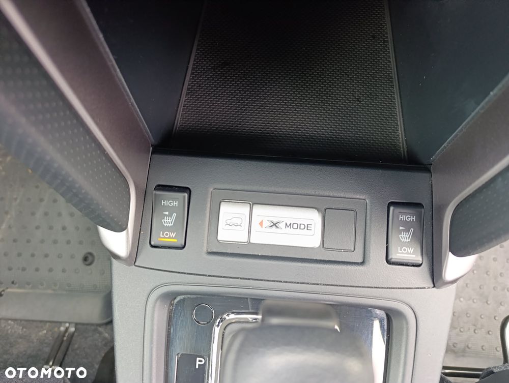 Subaru Forester 2.0 XT Platinum Lineartronic - 19