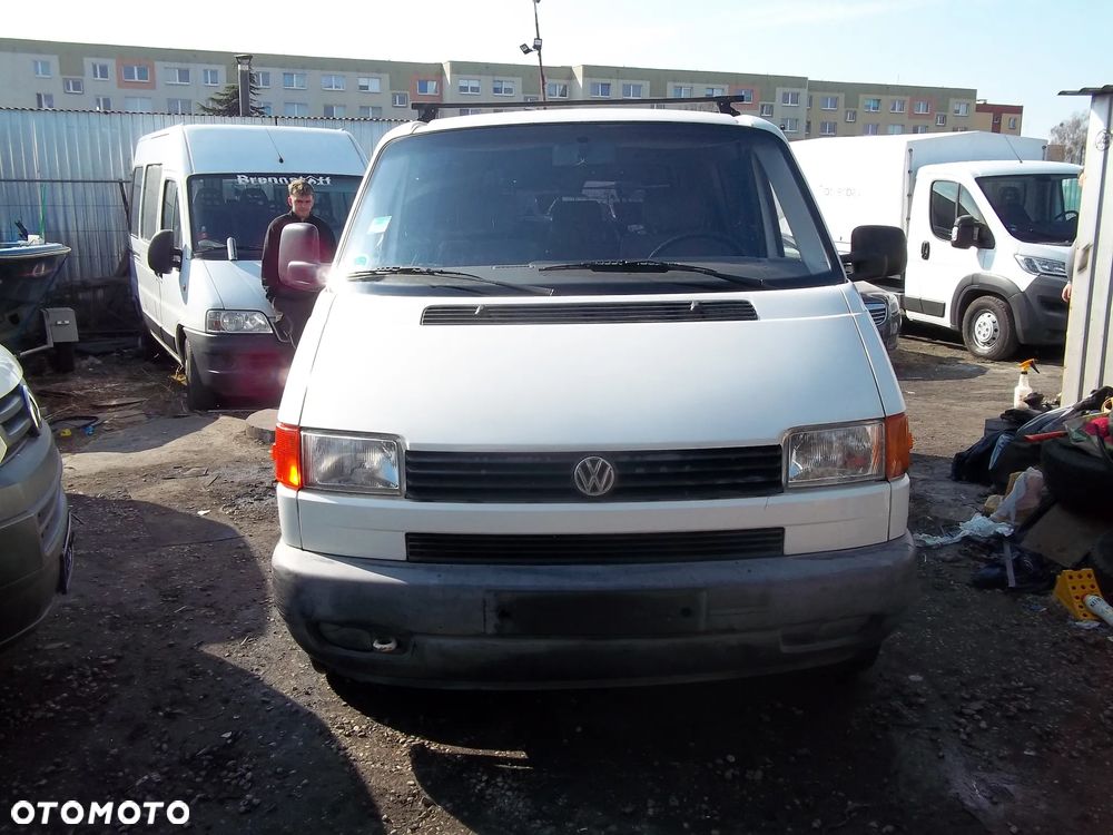 Volkswagen Transporter - 9