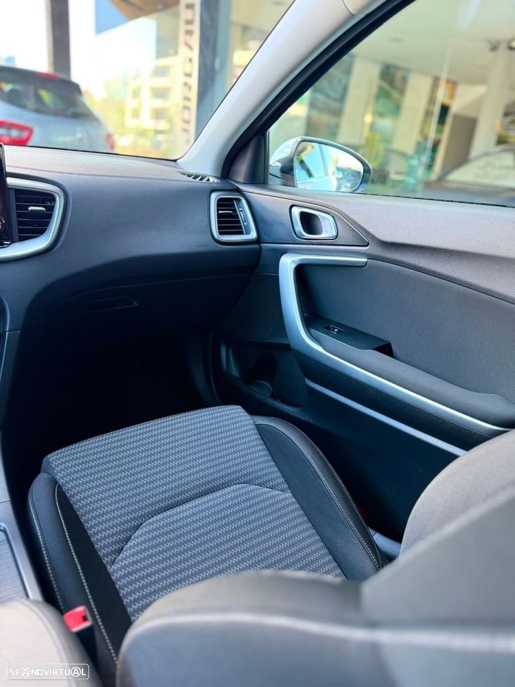 Kia XCeed 1.0 T-GDI Dynamic - 24