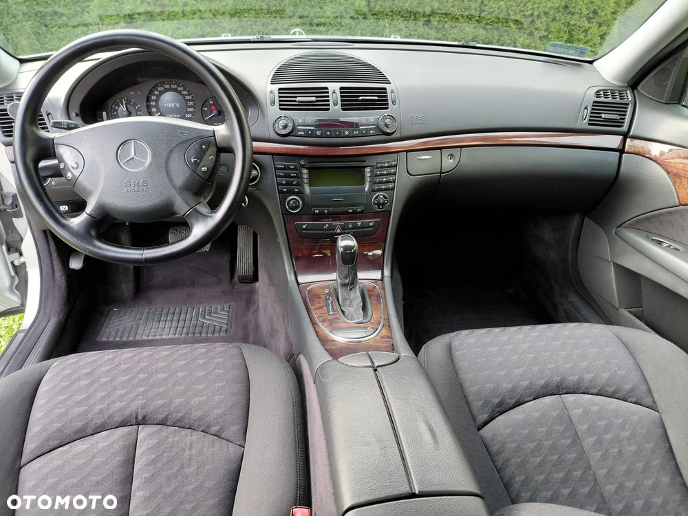 Mercedes-Benz Klasa E - 31