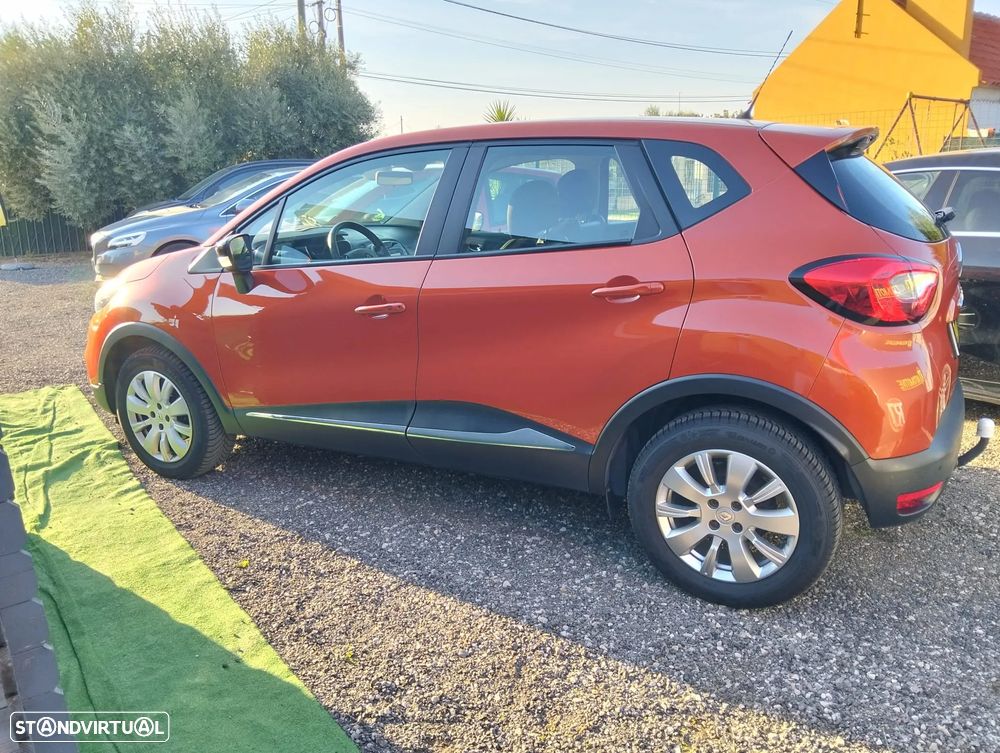 Renault Captur 2015 photo 2