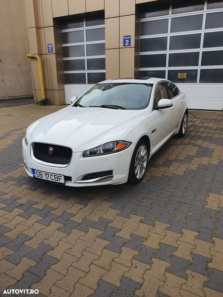 Jaguar XF 2.0 - 2